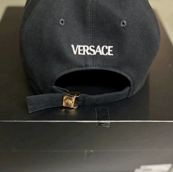 VERSACE I Love You Baseball Hat w Metal Medusa Adjust Buckle Blk XL Size 60 - Picture 3 of 7